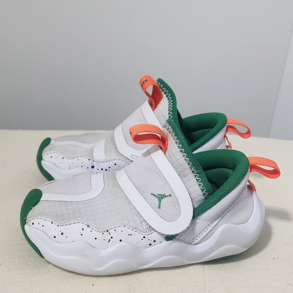 Toddler JORDAN Sneaker - Picture 5 of 7
